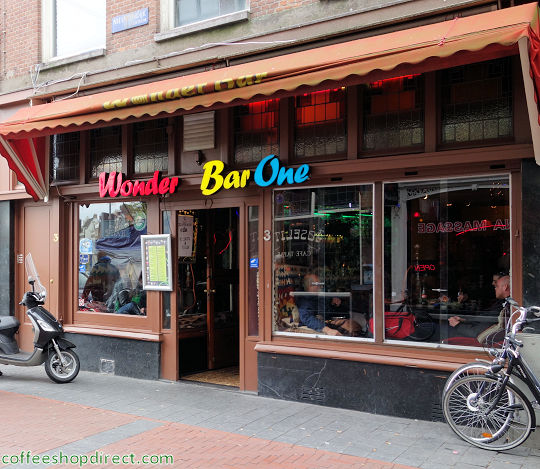 Wonder Bar One smoker-friendly bar Amsterdam