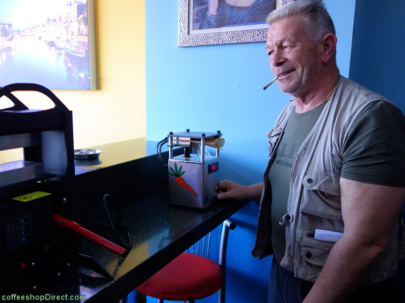 Willie Wortel's Indica The King of Hemp City